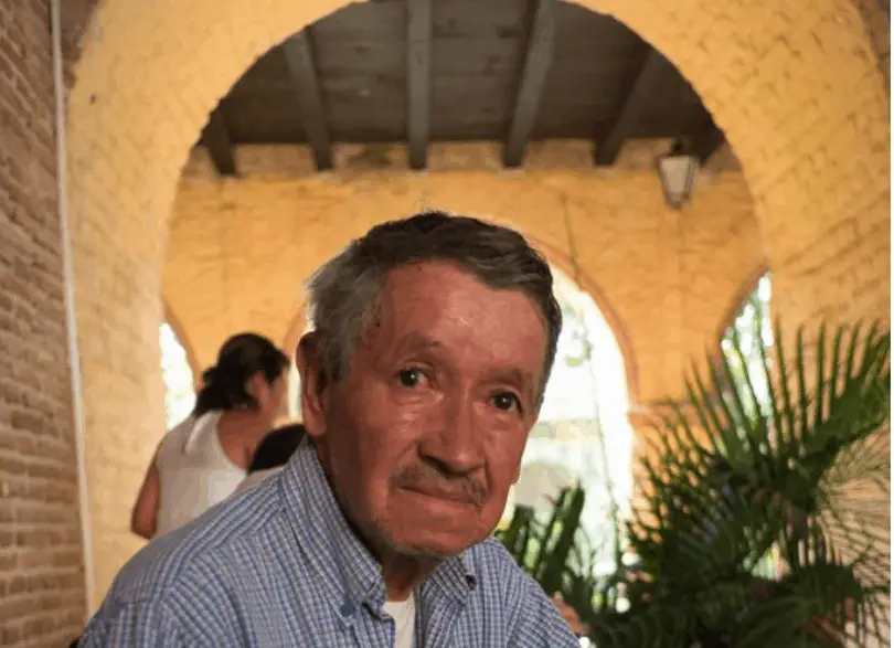 Javier Molina Dies
