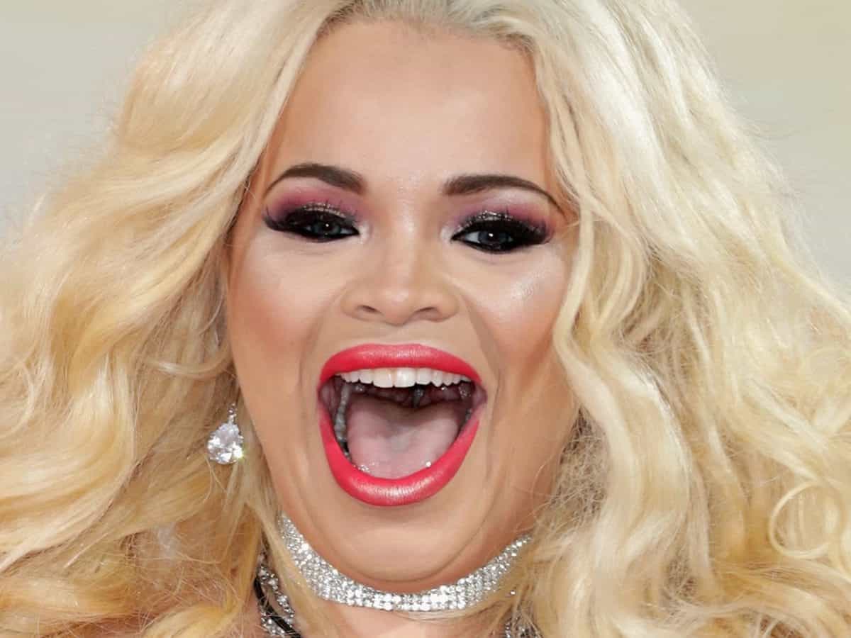 How much does trisha paytas make a year