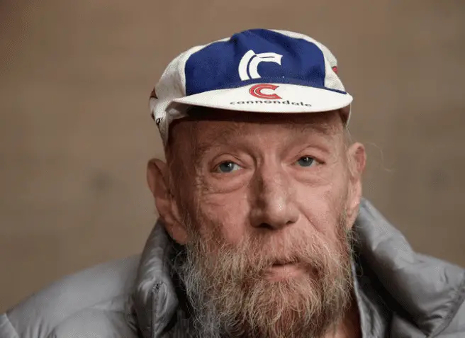 Lawrence Weiner Died
